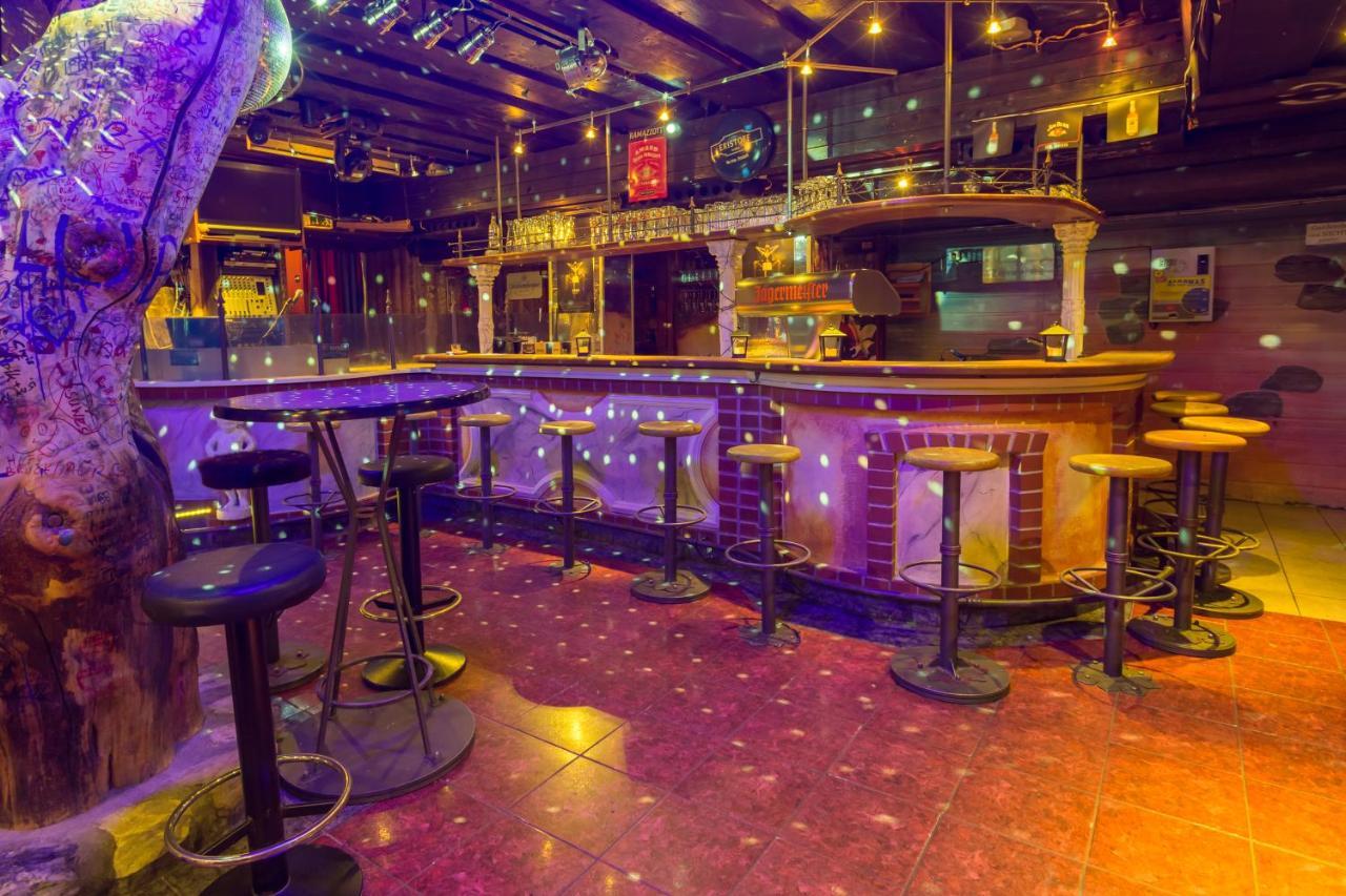 אוברטאורן Party Hotel Taverne מראה חיצוני תמונה